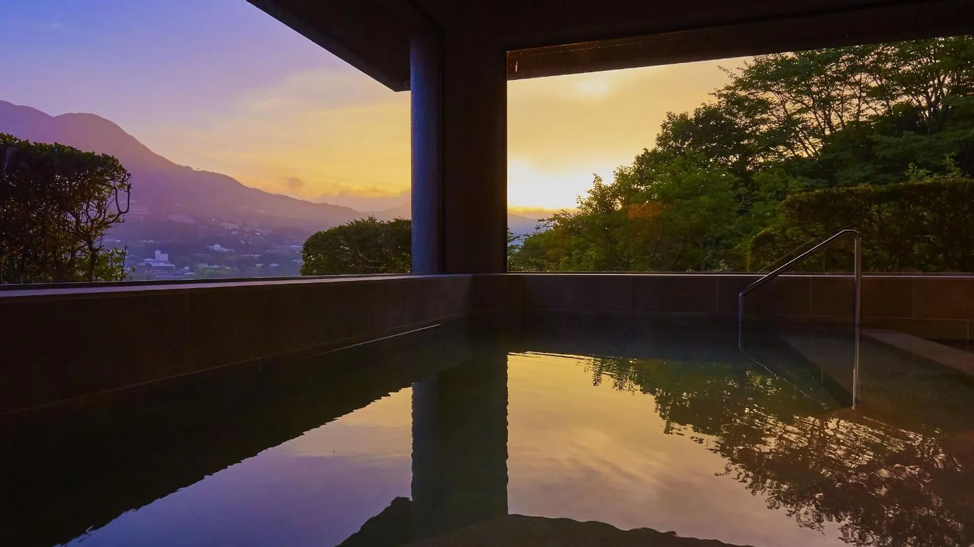Ryokan (tradycyjny japoński pensjonat lub zajazd) Hakone Elecasa Hotel And Spa